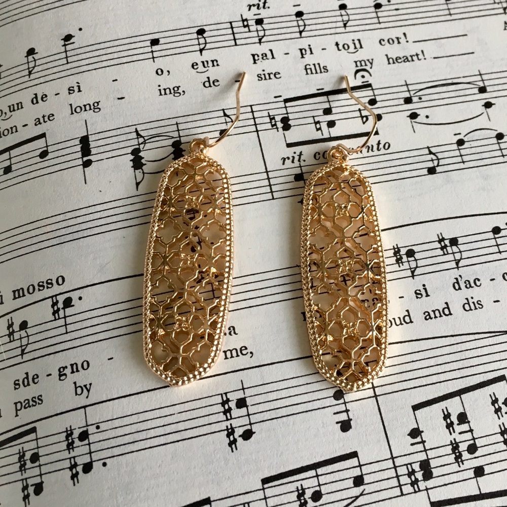 Oblong Gold Moroccan Dangle Earrings - Picture 1 of 2